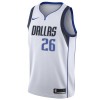 Dres Dallas Mavericks Spencer Dinwiddie 26 Nike 2022-23 Association Edition Bijela Swingman